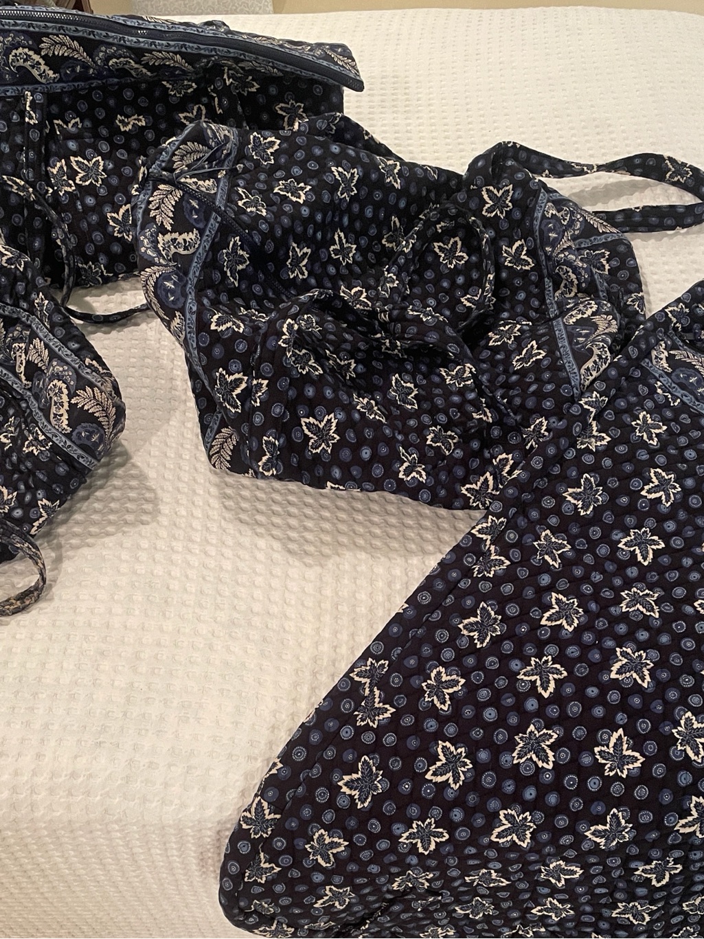 Vera Bradley Full Set Of Quilted Luggage- Euc